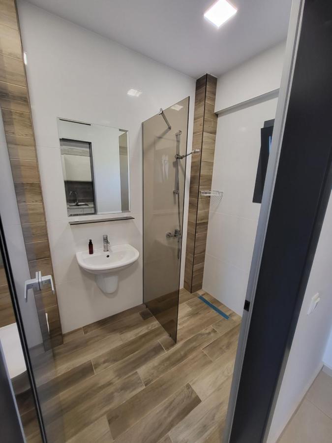 Radina Family Aparthotel Kallithea  Bagian luar foto