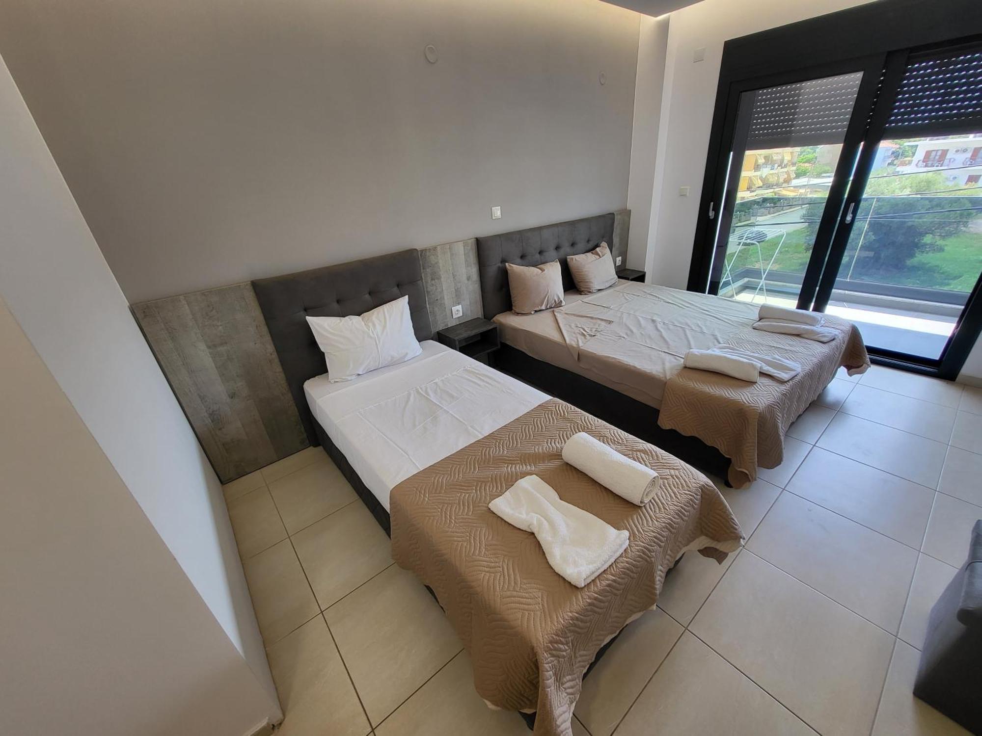 Radina Family Aparthotel Kallithea  Bagian luar foto