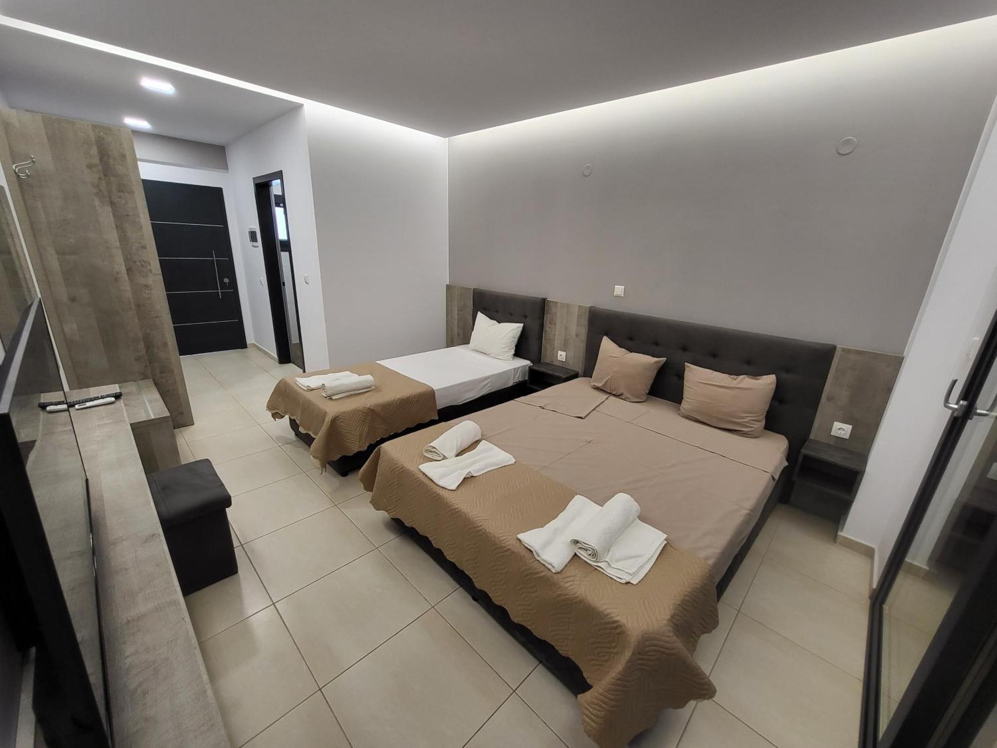 Radina Family Aparthotel Kallithea  Bagian luar foto