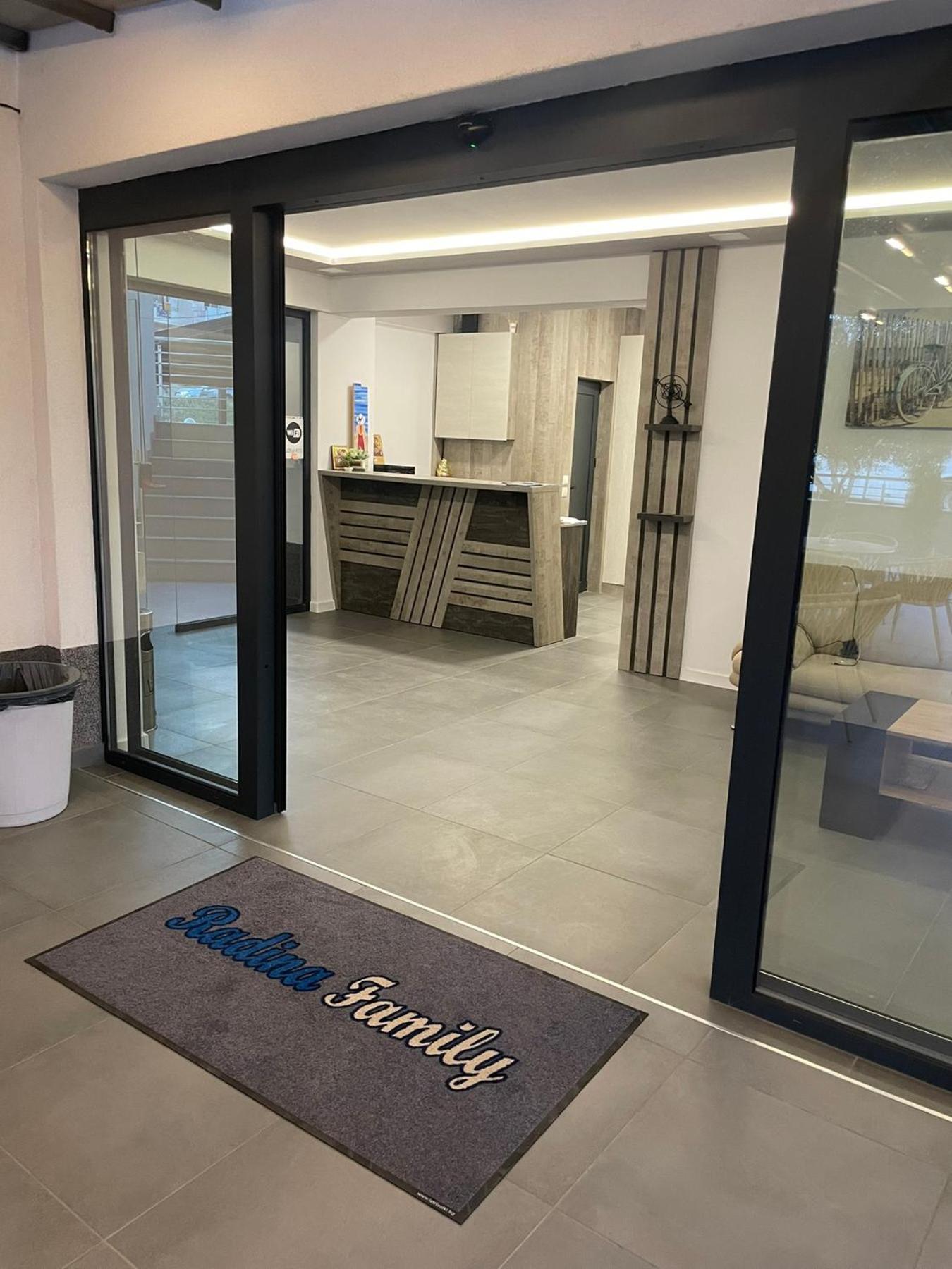 Radina Family Aparthotel Kallithea  Bagian luar foto